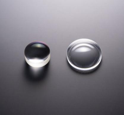 非球面レンズの写真